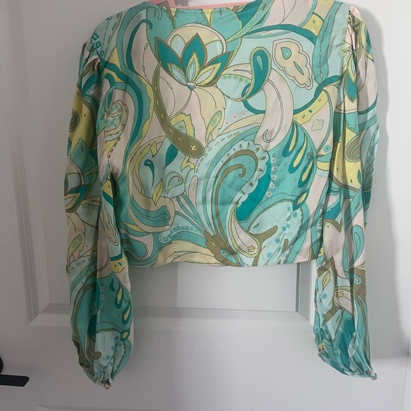 Stylish Multicolor Women's Top Size Large - Picture 10 of 12